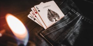 Permainan poker merupakan salah satu permainan yang harus anda coba
